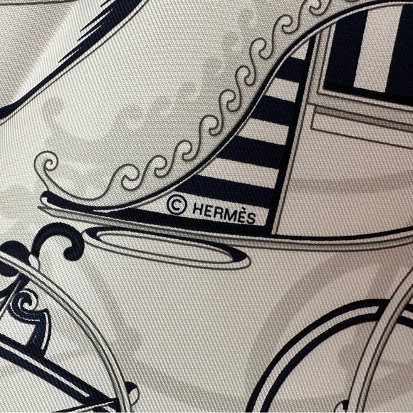 Hermes Voitures en Equilibre Scarf 45 - Picture 2 of 7